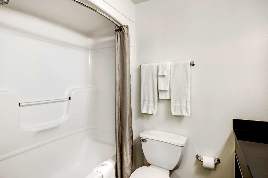 Studio 6-East Brunswick, Nj - Nyc Area Exterior photo